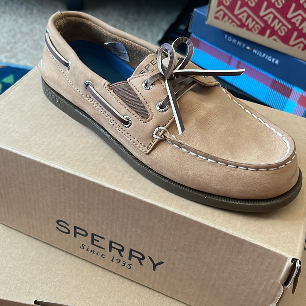 Sperry NEW